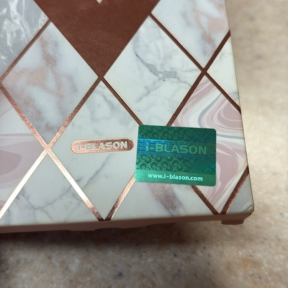 I-blazon Cosmo Blue and Pink iPhone 13 Cases with Floral and Geometric Designs - Picture 7 of 7